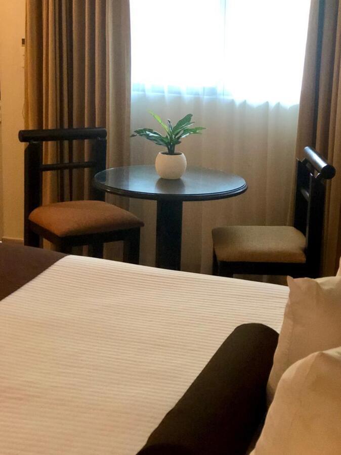 Hotel Del Rio ナボホア エクステリア 写真