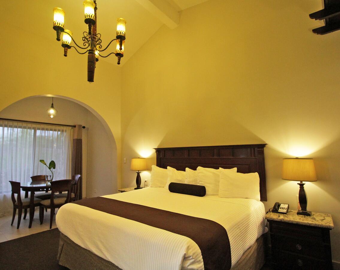 Hotel Del Rio ナボホア エクステリア 写真