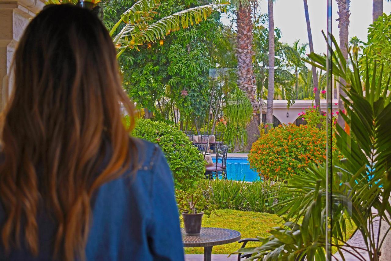 Hotel Del Rio ナボホア エクステリア 写真